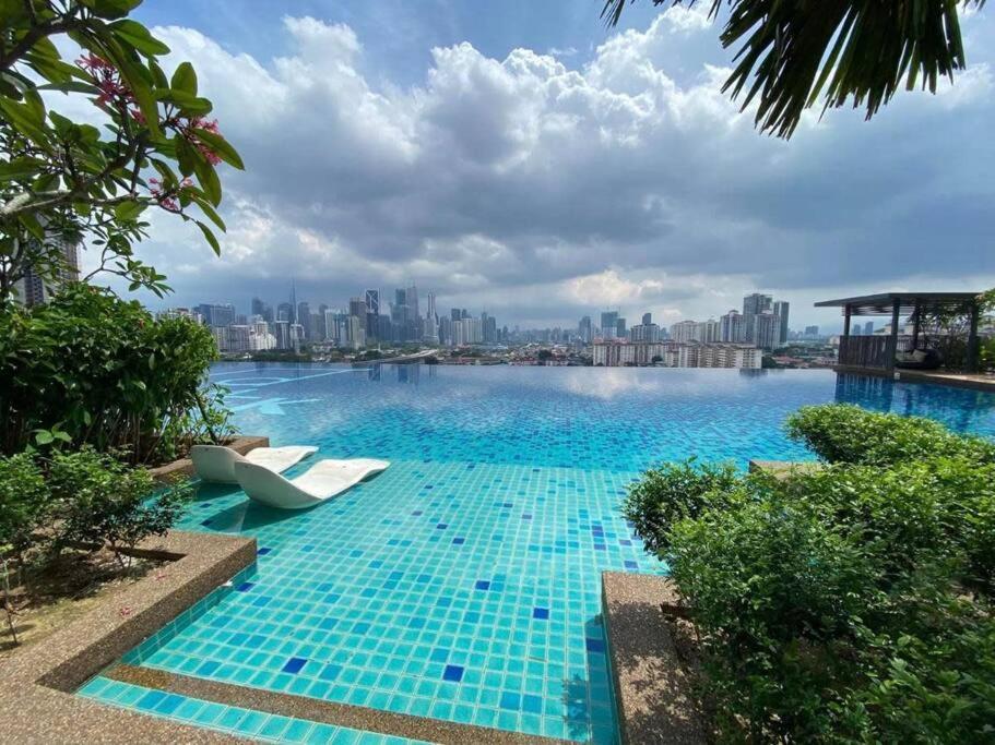 Datum Jelatek By Plush Kuala Lumpur Exterior foto